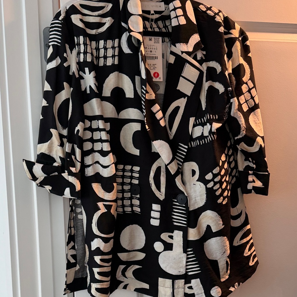 Zara Black and White Abstract Print Blazer